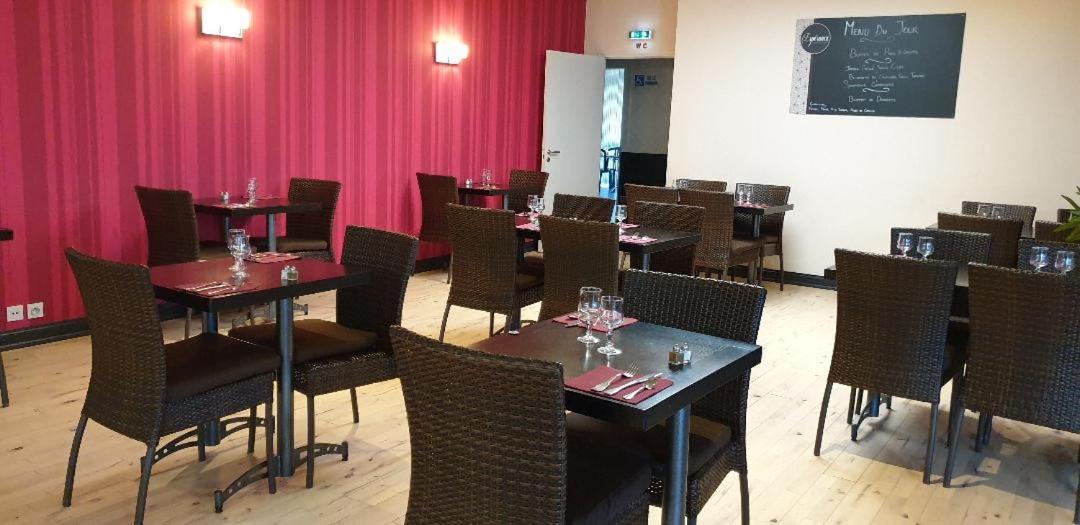 Hotel L'Esperance Vitre 外观 照片