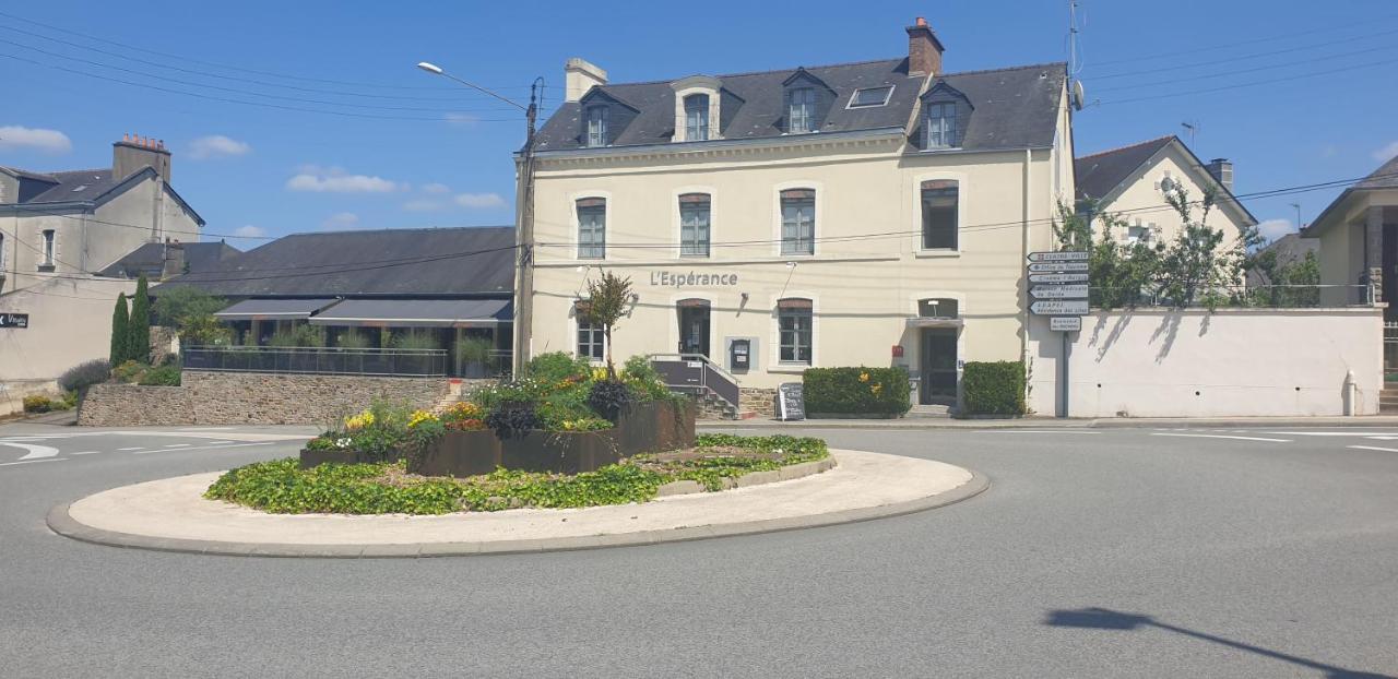 Hotel L'Esperance Vitre 外观 照片