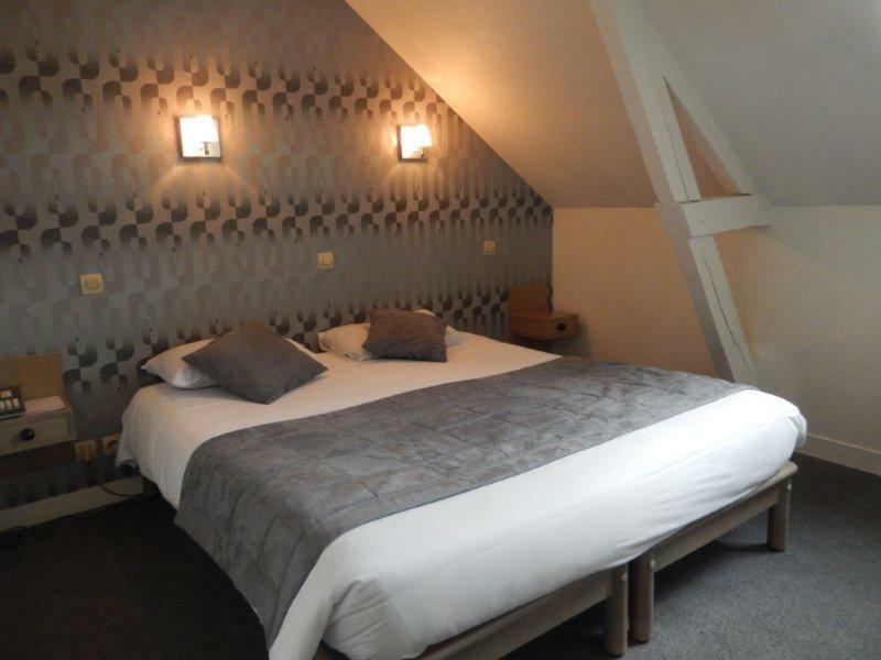Hotel L'Esperance Vitre 外观 照片