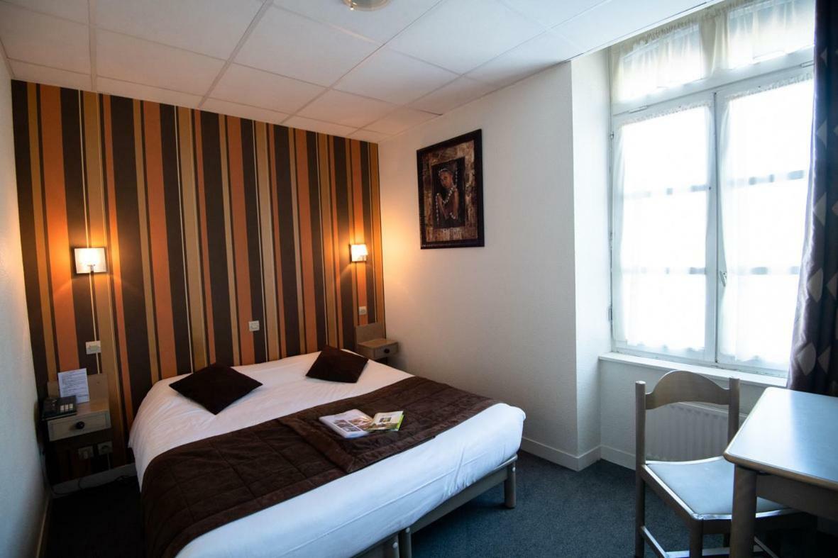 Hotel L'Esperance Vitre 外观 照片