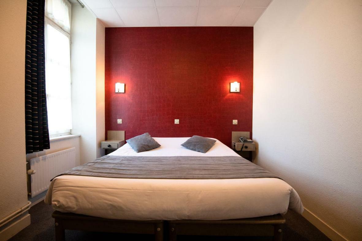 Hotel L'Esperance Vitre 外观 照片