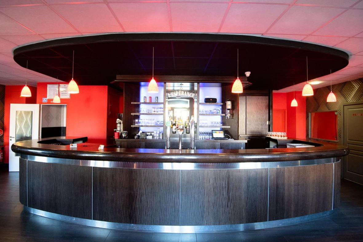 Hotel L'Esperance Vitre 外观 照片